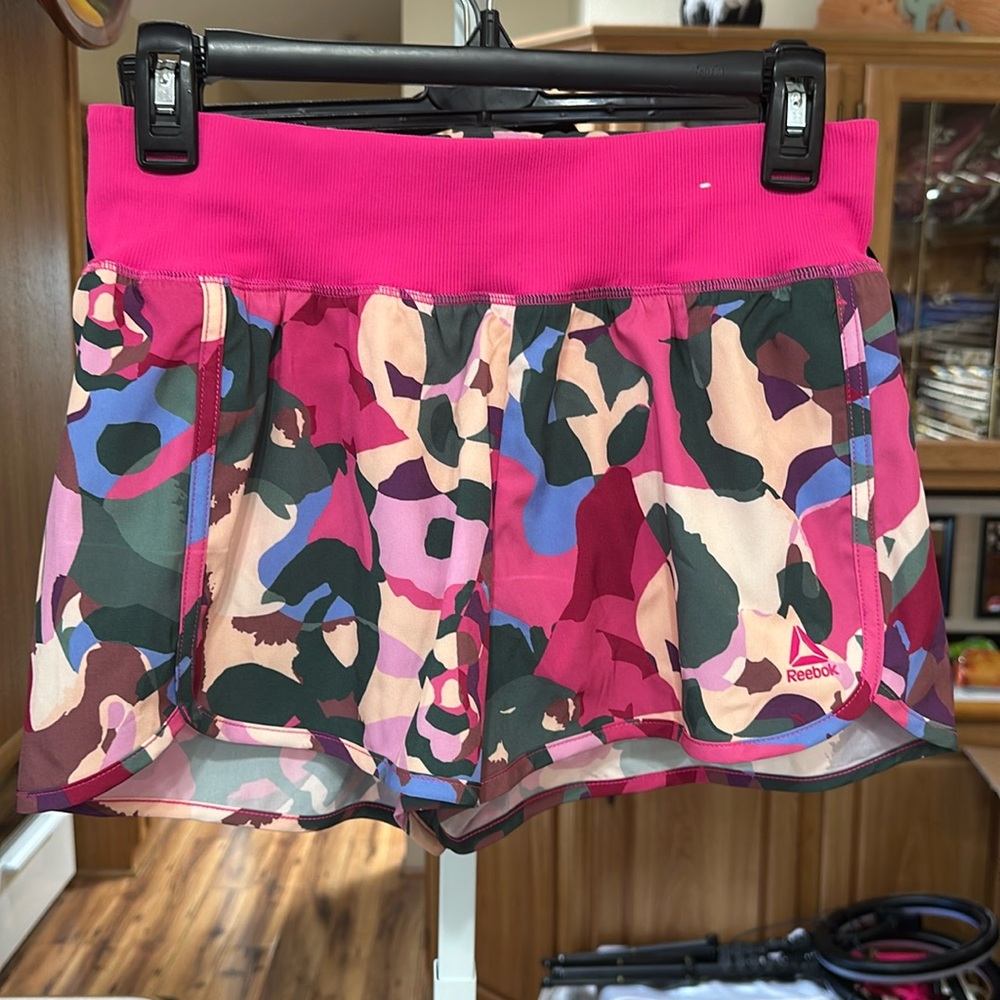 REEBOK Shorts